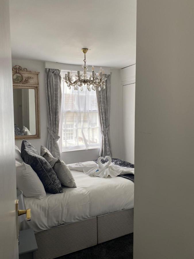 Apartment Beautiful Seaview 2 Bedroom *