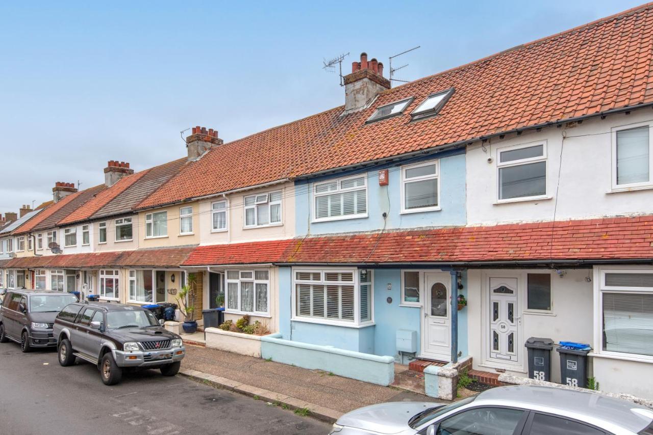 Beautiful House - Free Parking