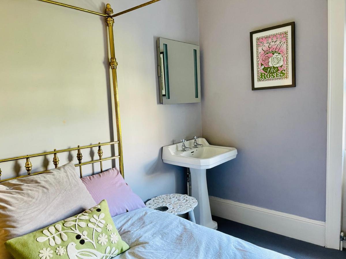 Beautiful Private 2 Bedroom In Mansion With Free Parking * Brighton