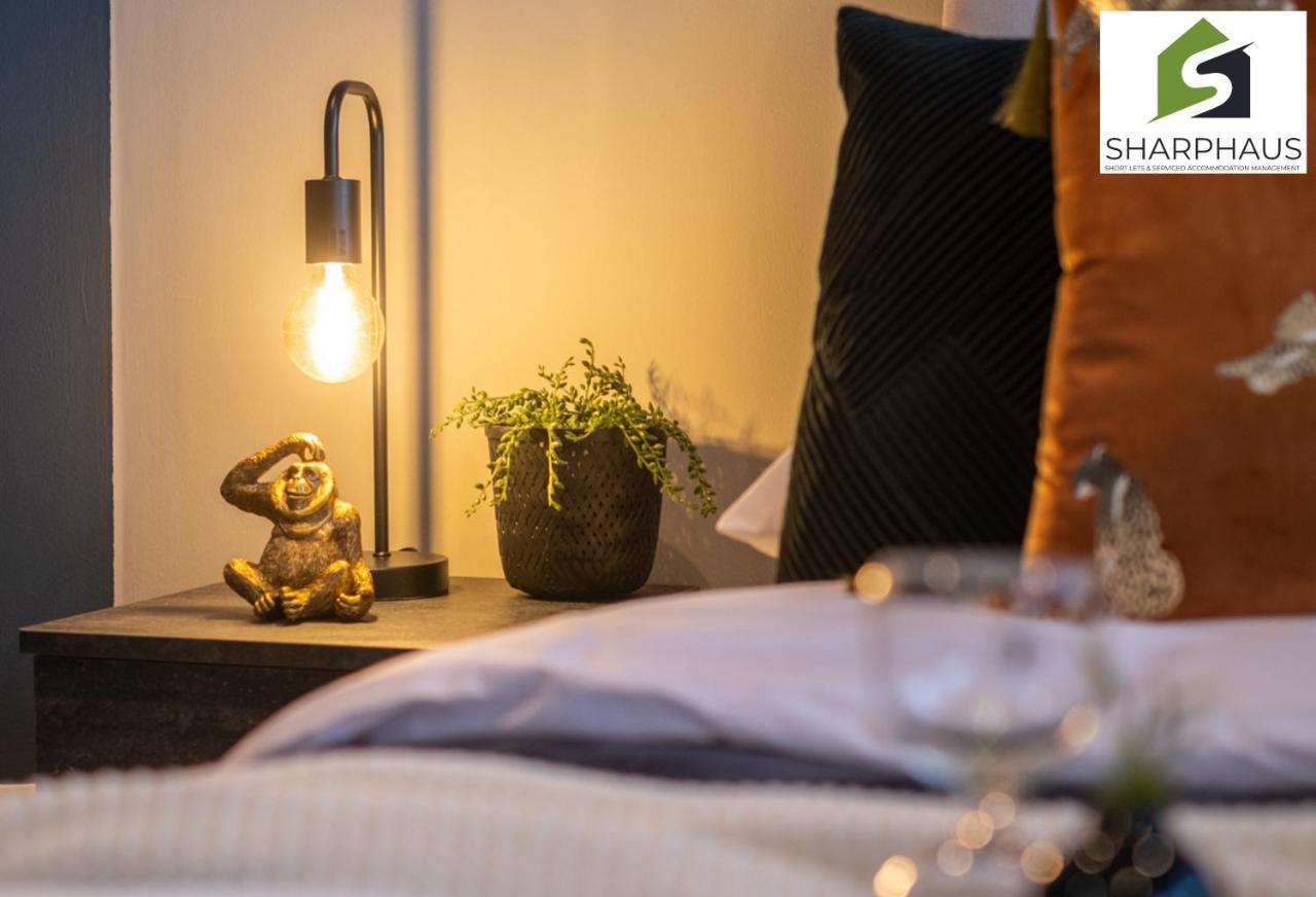 Apartment Sleek & Stylish 2-bed In The Heart Of By Sharphaus Short Lets & Serviced Management Brighton