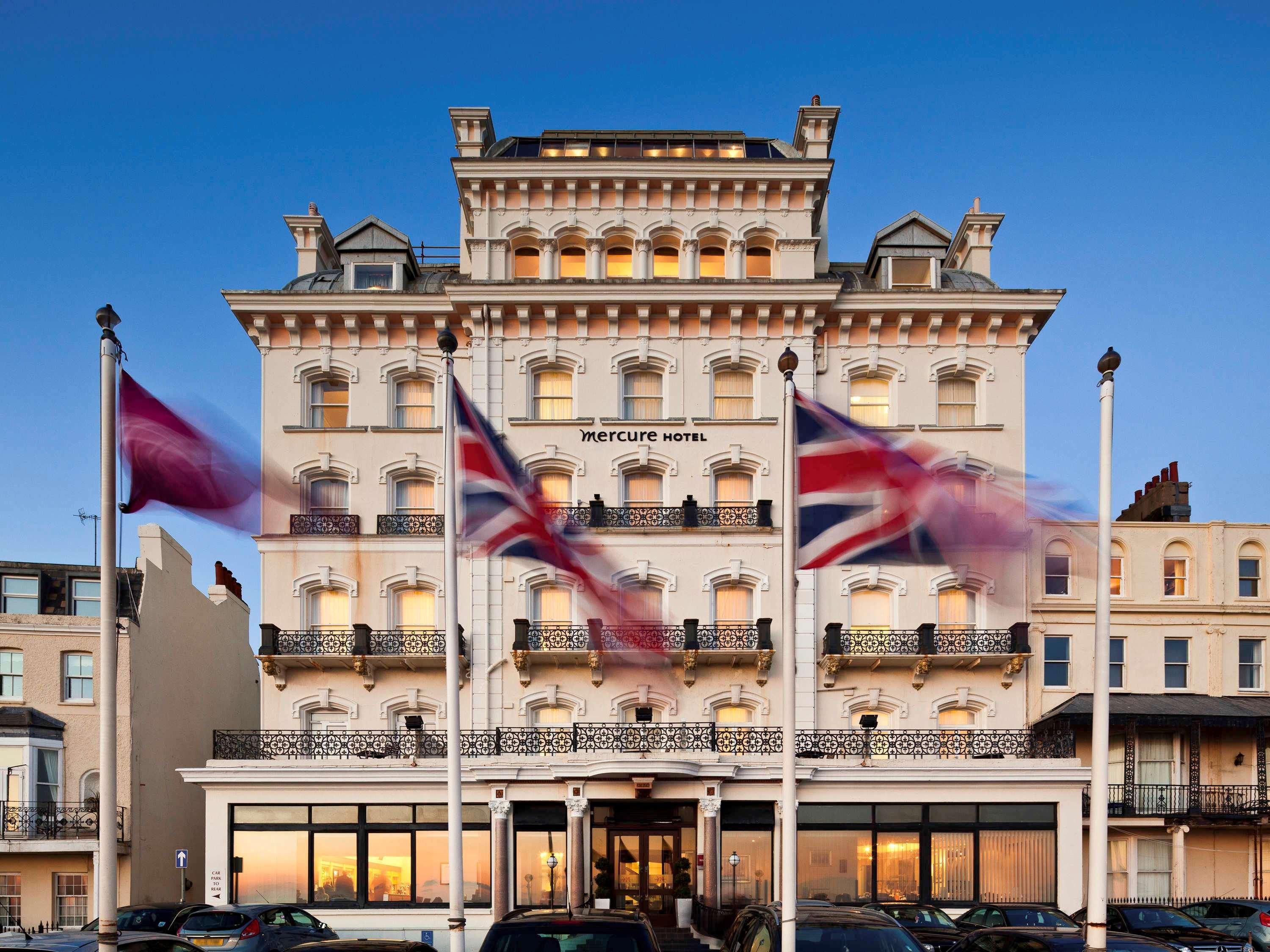 Mercure Seafront 4*