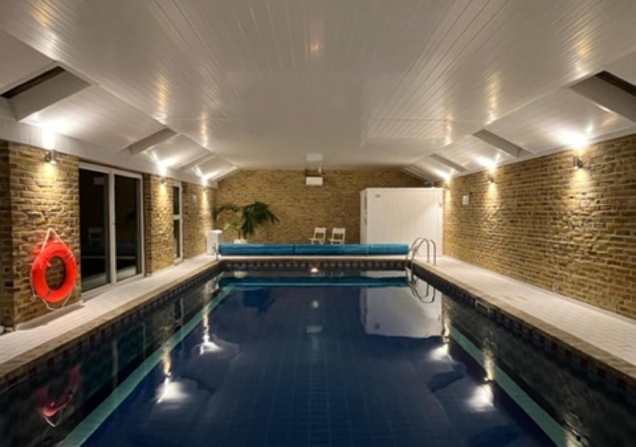 La Holiday home *