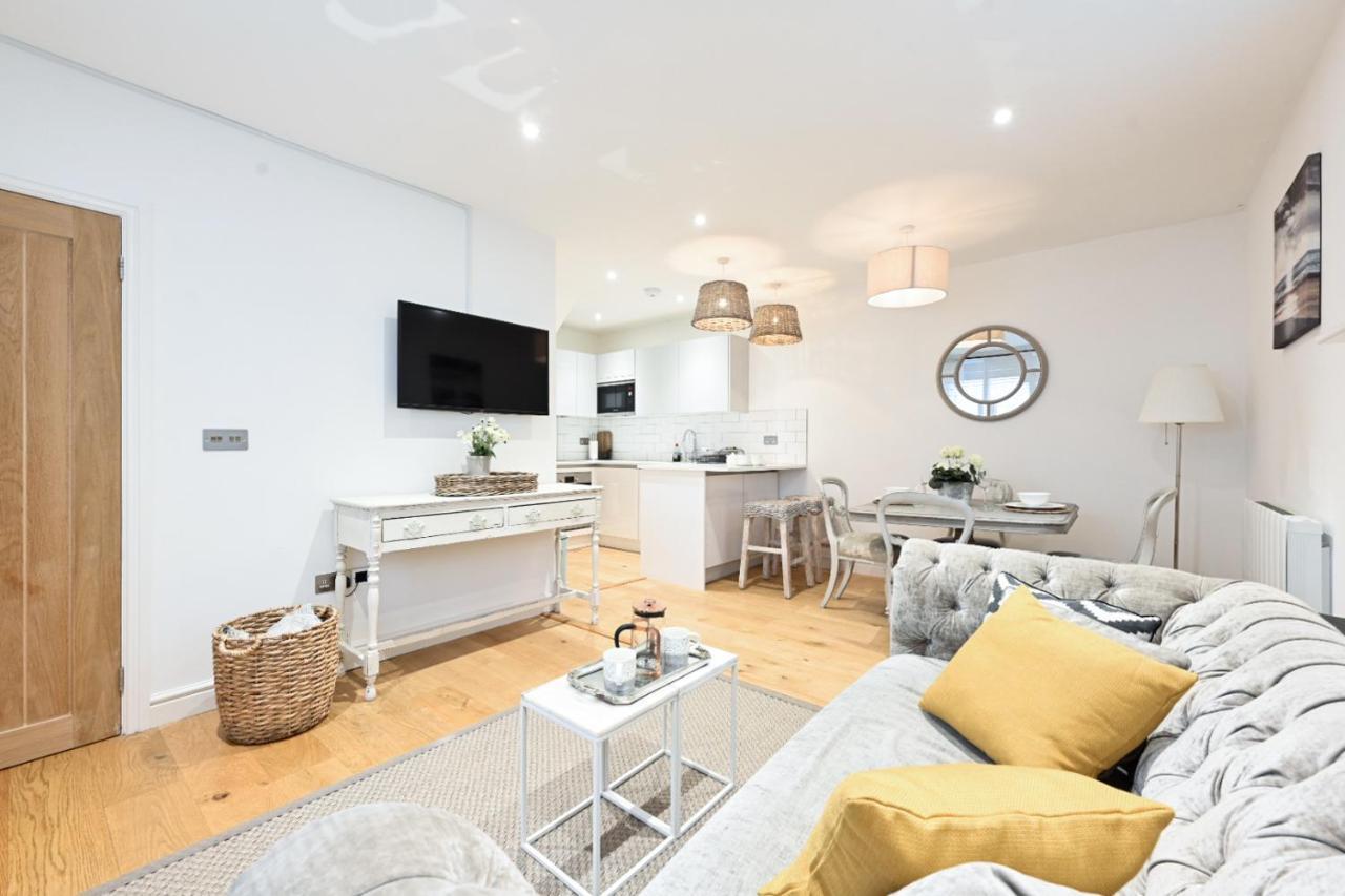 The Mews - Stylish & Central Townhouse, Up To 6 Guests Brighton