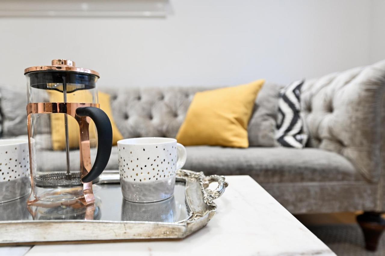 The Mews - Stylish & Central Townhouse, Up To 6 Guests *