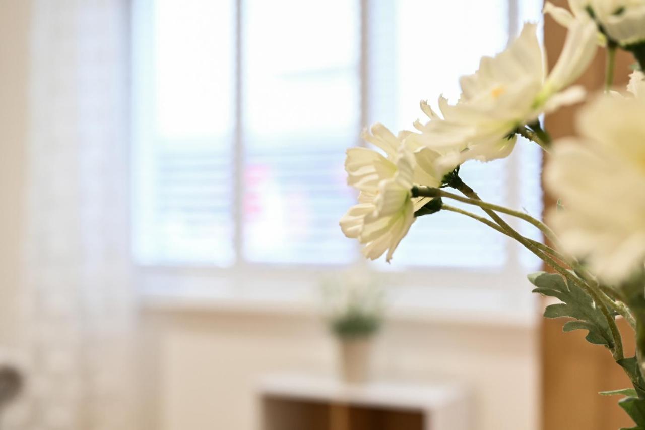 The Mews - Stylish & Central Townhouse, Up To 6 Guests Brighton