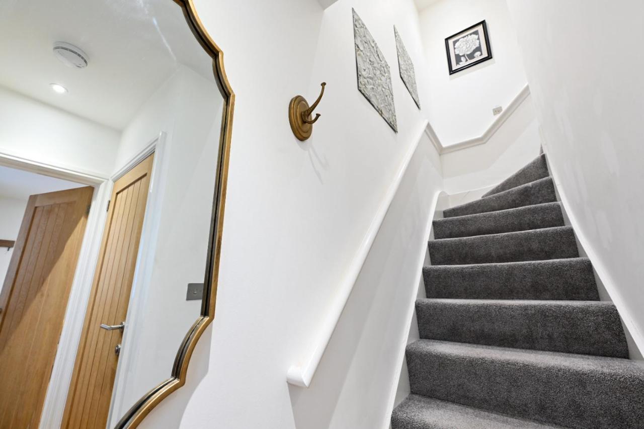 The Mews - Stylish & Central Townhouse, Up To 6 Guests * Brighton