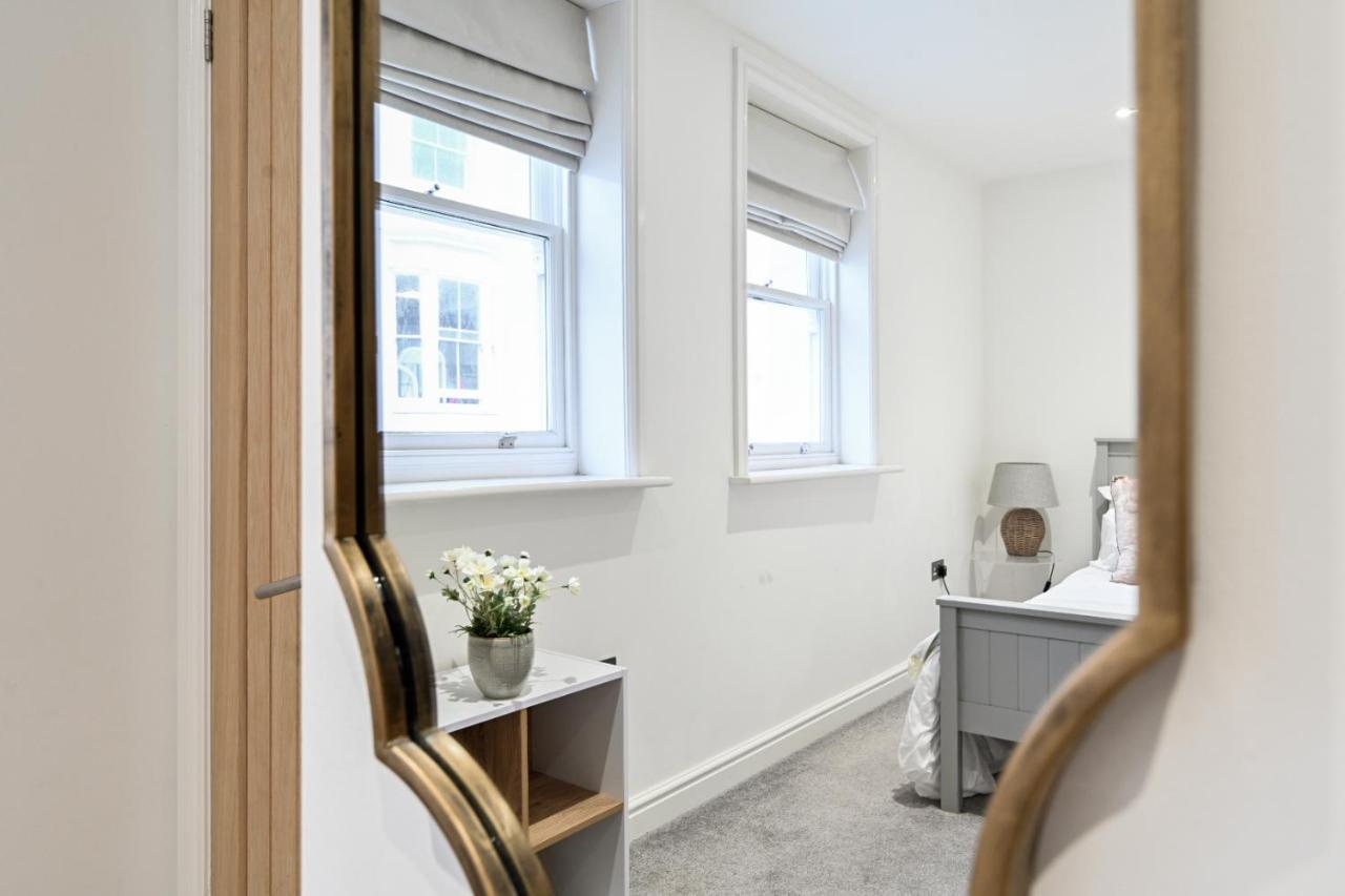 Holiday home The Mews - Stylish & Central Townhouse, Up To 6 Guests