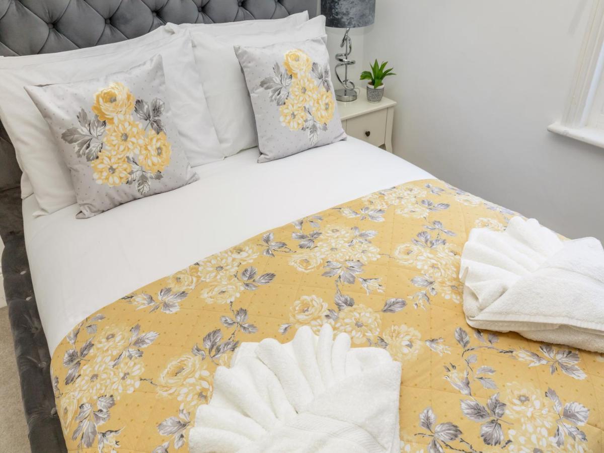 Modern Contemporary 2-bedroom Flat * Brighton