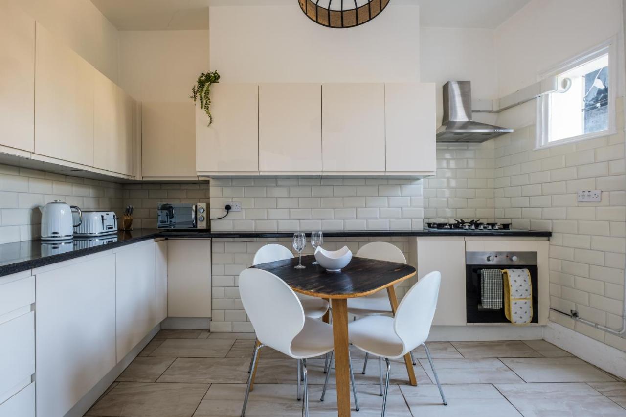 Luxury, Very And Spacious House Holiday home