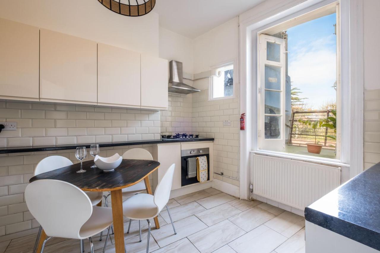 Luxury, Very And Spacious House Holiday home