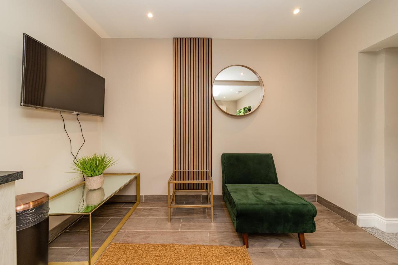 Four Bedroom Town House Next To Station Sv * Brighton
