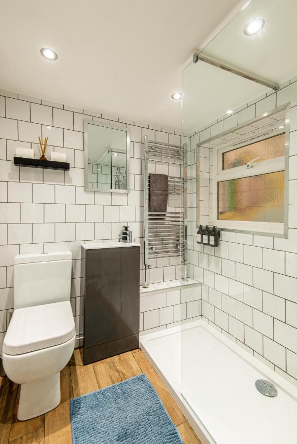 Stylish Underground Flat, 30s, Graffiti Yard * Brighton