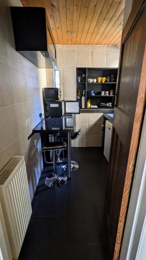 Apartment Quiet Comfortable Patcham Studio Free Parking Hallway Shared With Host Brighton