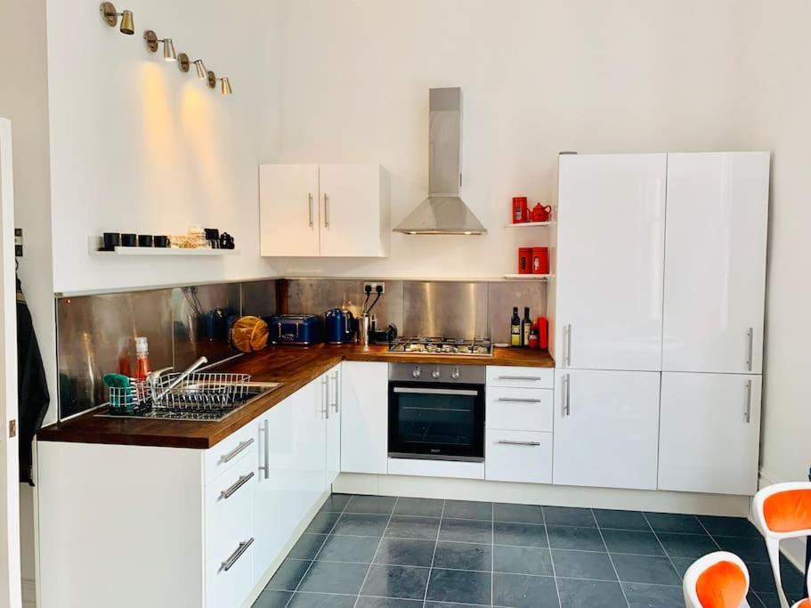 Beautiful Flat Perfect For A Seaside Break! Apartment
