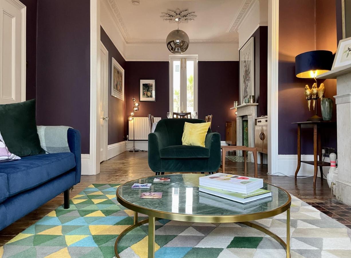 Holiday home Hummingbird House - 3 Double Bedrooms And Free Parking - By Crown Gardens Homes Brighton