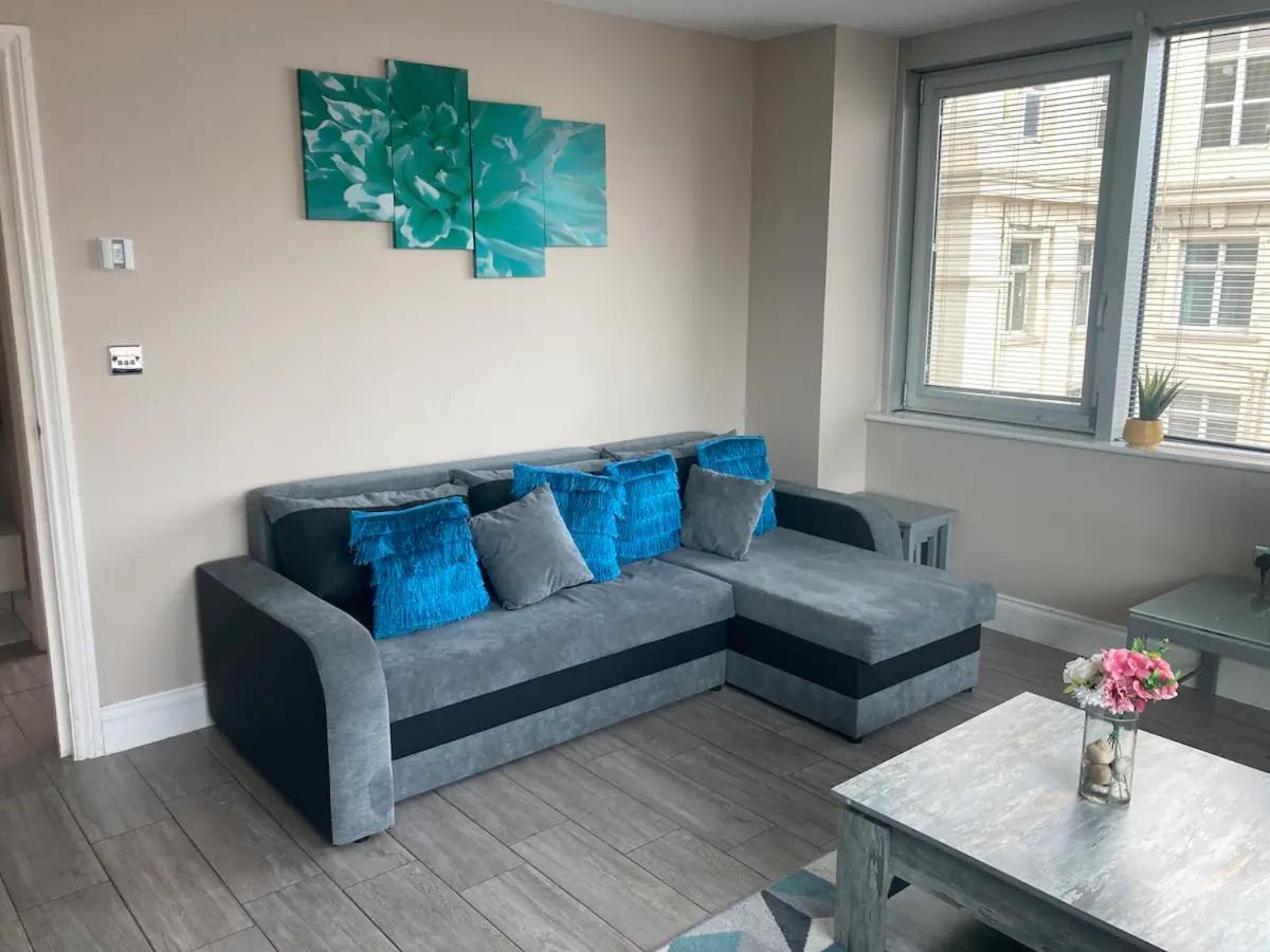 Beautiful Very Close To The Beach Apartment *