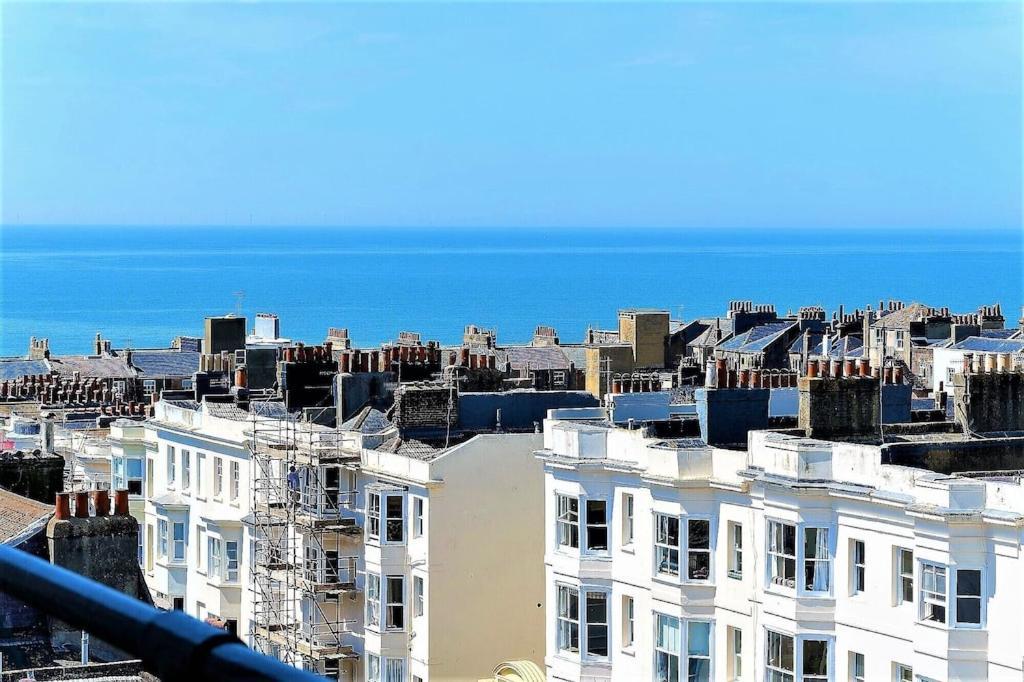 Seabrighton Penthouse With Private Sea View Roof Terraces