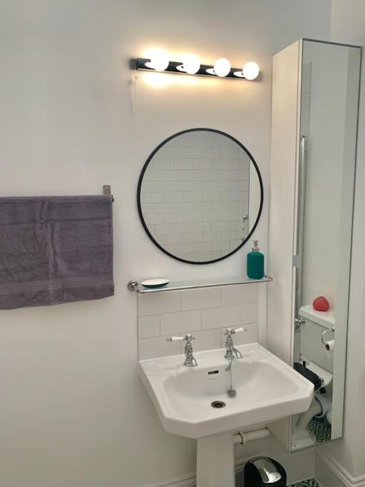 Beautiful Flat Perfect For A Seaside Break! Apartment