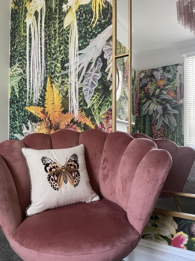 Hummingbird House - 3 Double Bedrooms And Free Parking - By Crown Gardens Homes Brighton