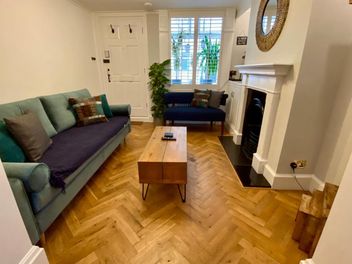 Holiday home Camelford Street - *