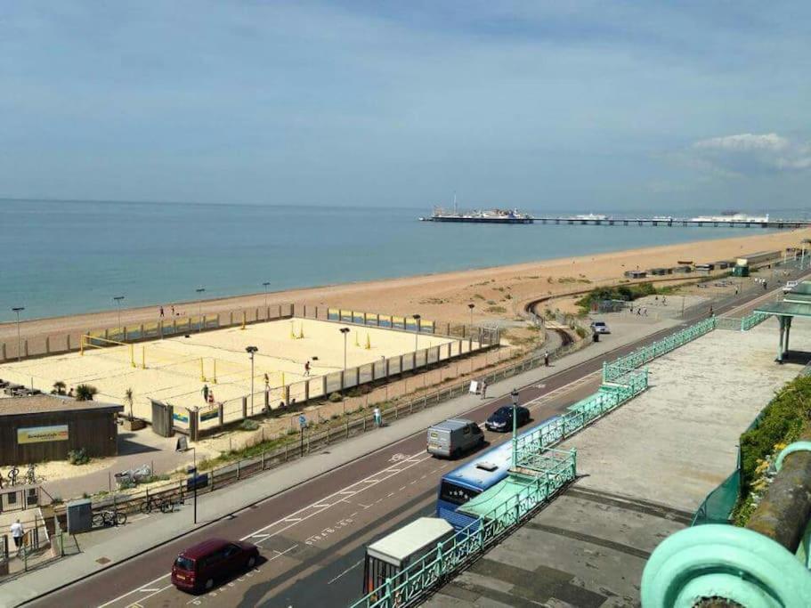 Apartment Lovely & Bright 1 Bedroom Near The