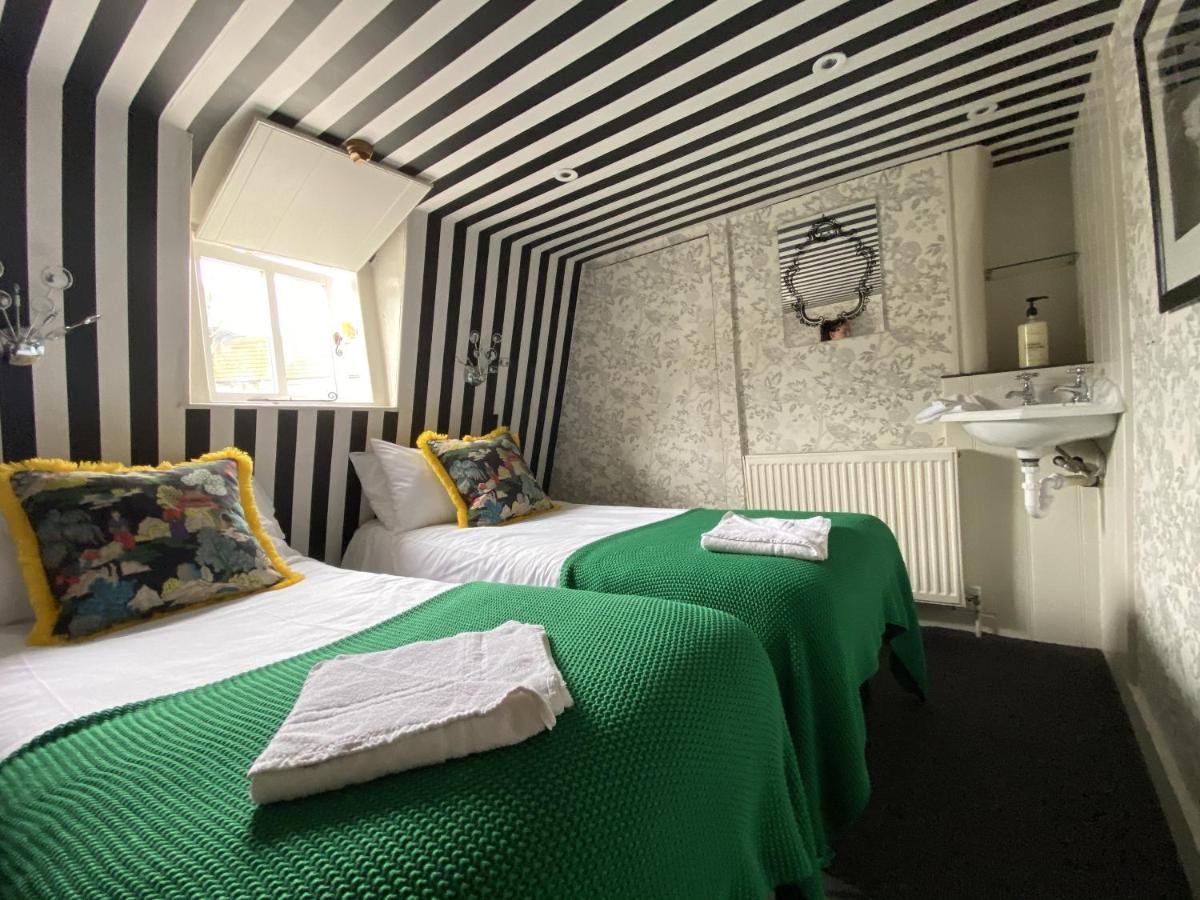 Birdcage Heritage - City Centre Vibrant Holiday home *