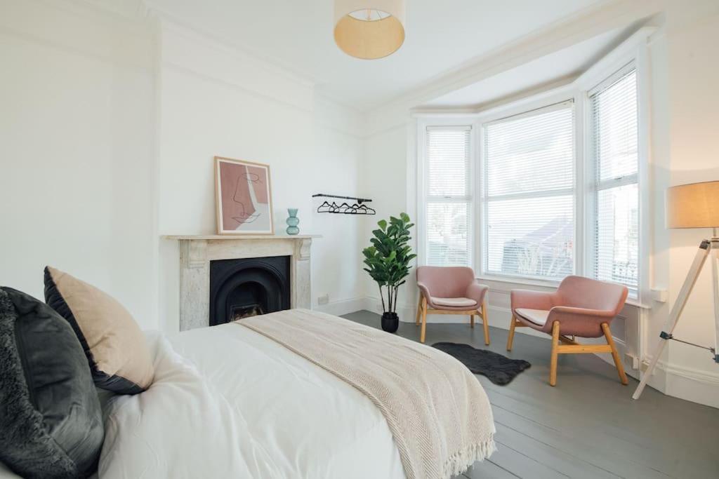 Stunning 4 Bedroom Victorian House Holiday home