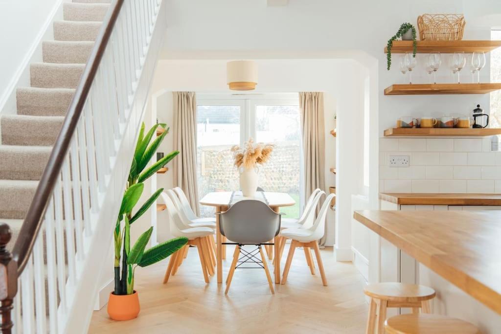 Stunning 4 Bedroom Victorian House Holiday home Brighton