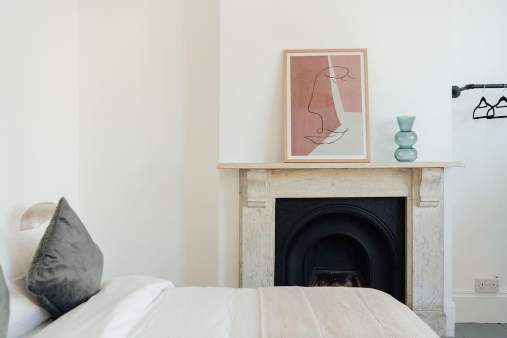 Stunning 4 Bedroom Victorian House Holiday home *