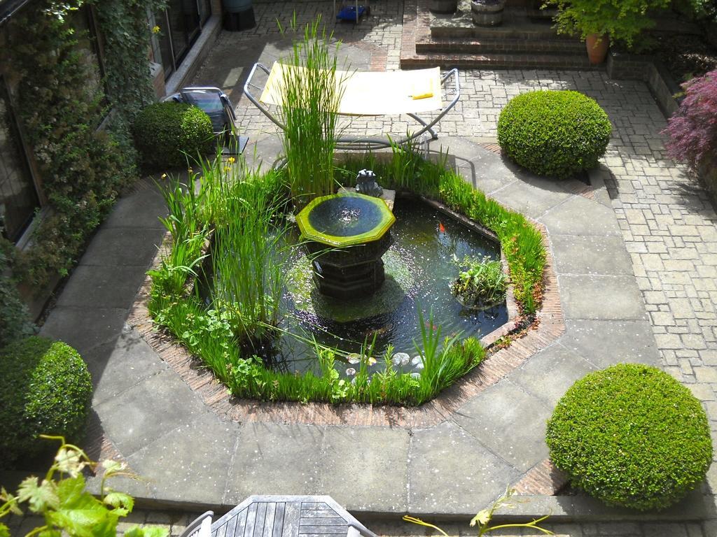 Dean Court Bed & Breakfast