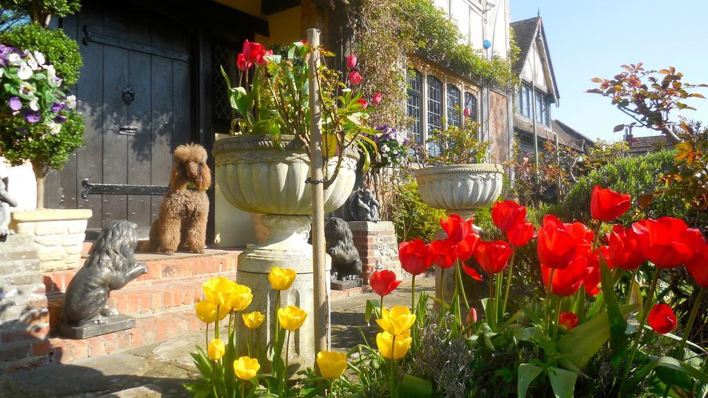 Dean Court Bed & Breakfast