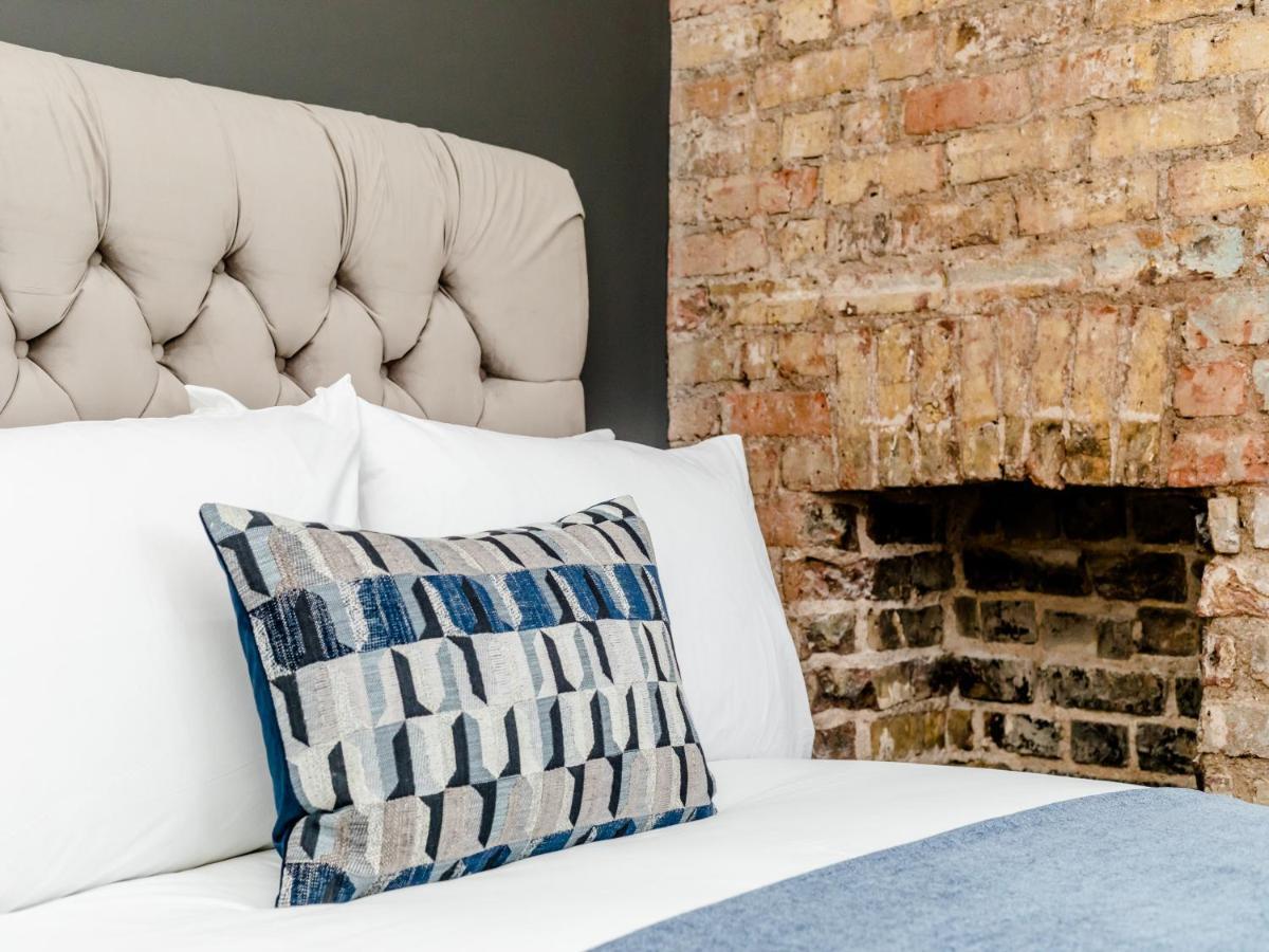 Your Central 5 Bedroom Flat Apartment