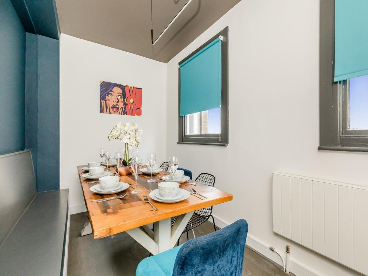 Your Central 5 Bedroom Flat