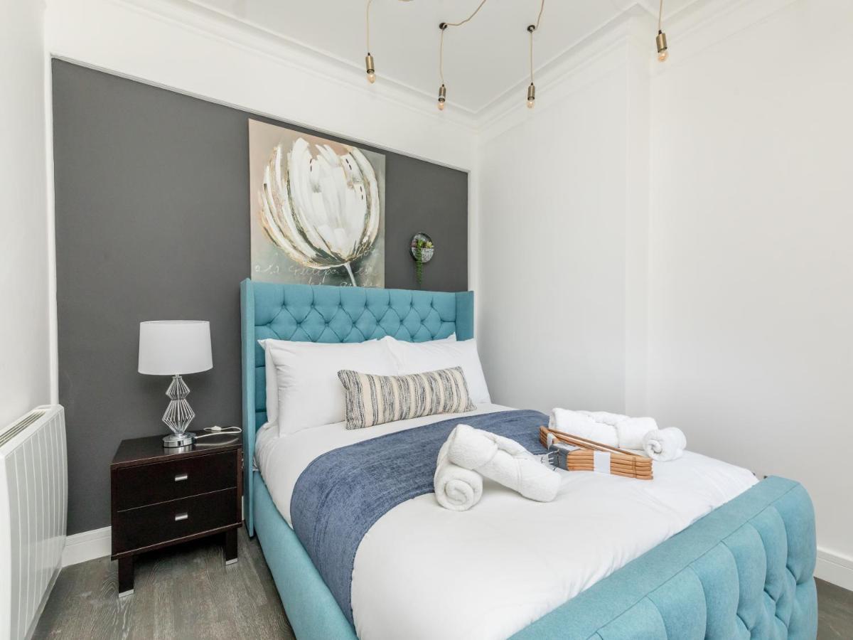Your Central 5 Bedroom Flat Brighton