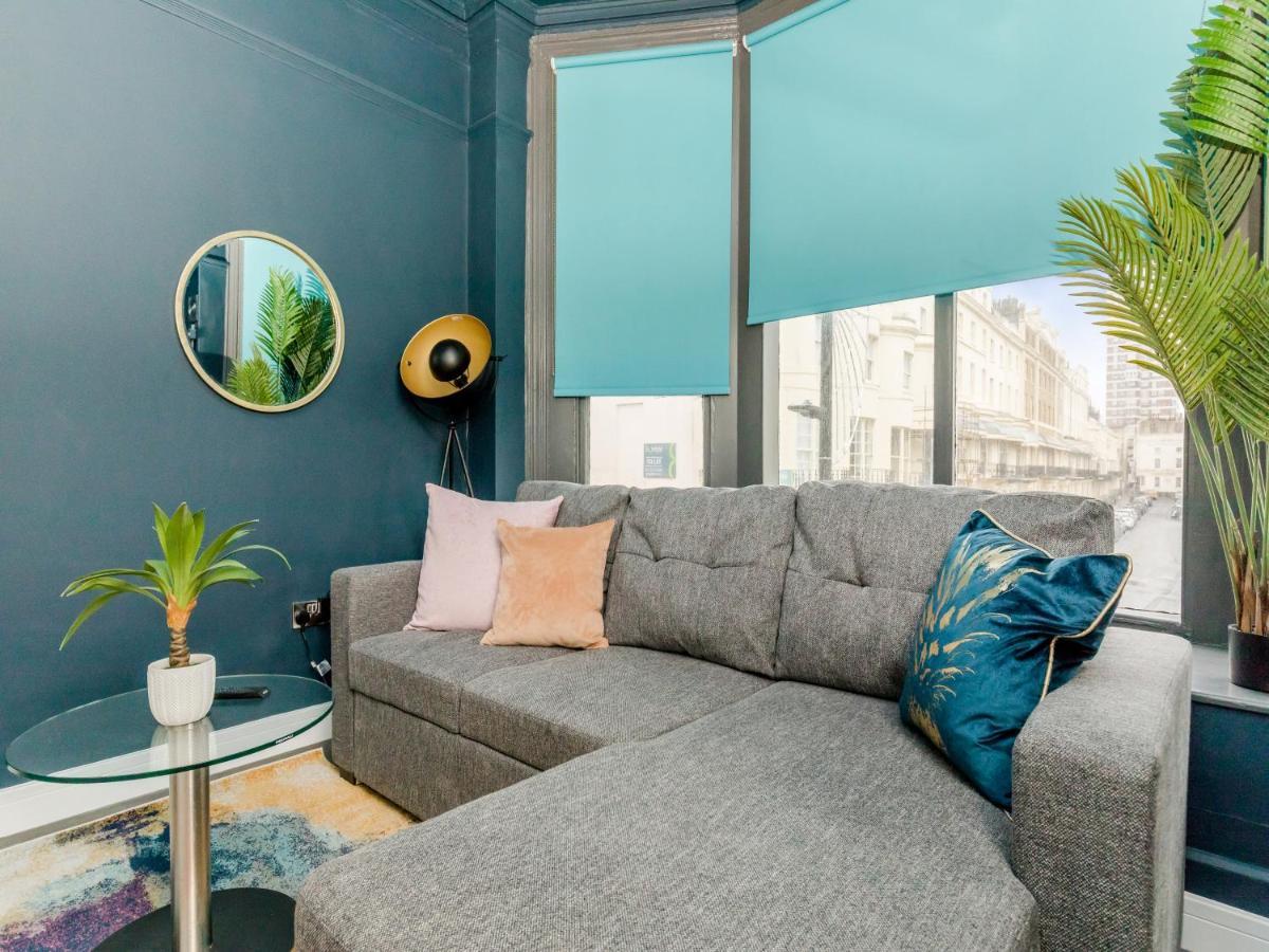 Your Central 5 Bedroom Flat
