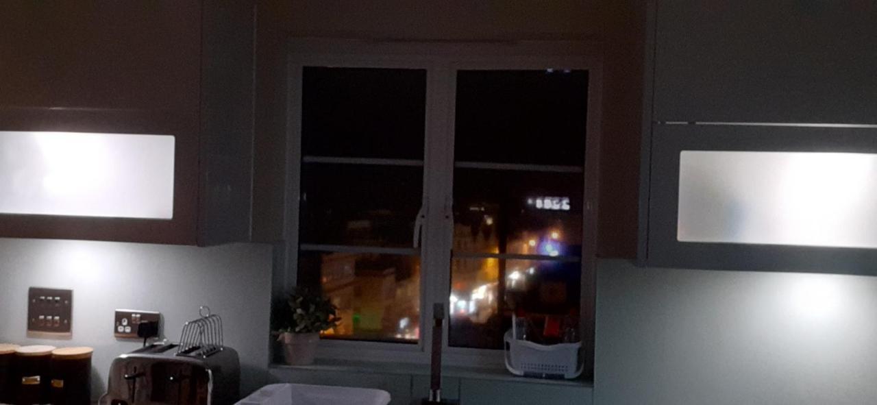 Sea View Penthouse Apartment Brighton
