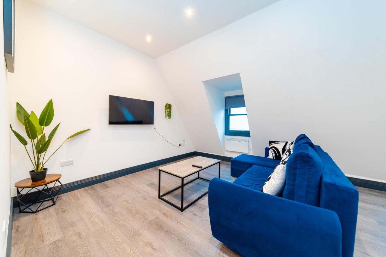 Apartment Flash Sale Centre Seafront 2 Bedroom Flat Bn112shp5c