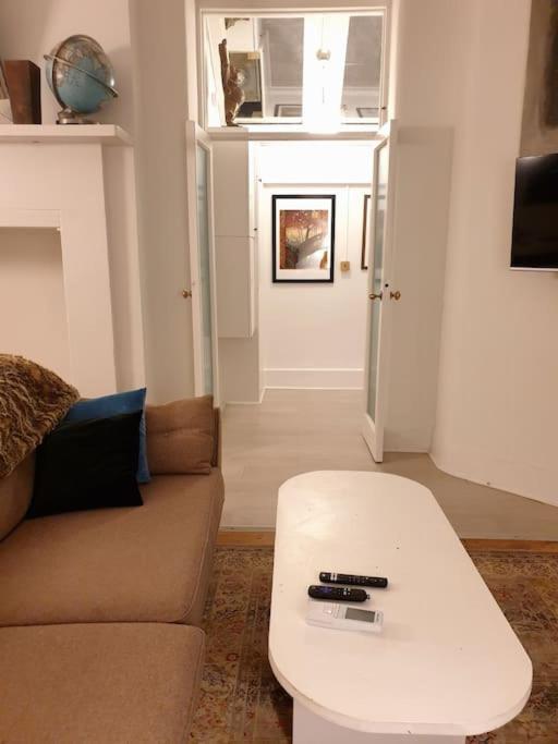 Apartment 2 Spacious And Quiet One Bed In Central With Free Parking Brighton