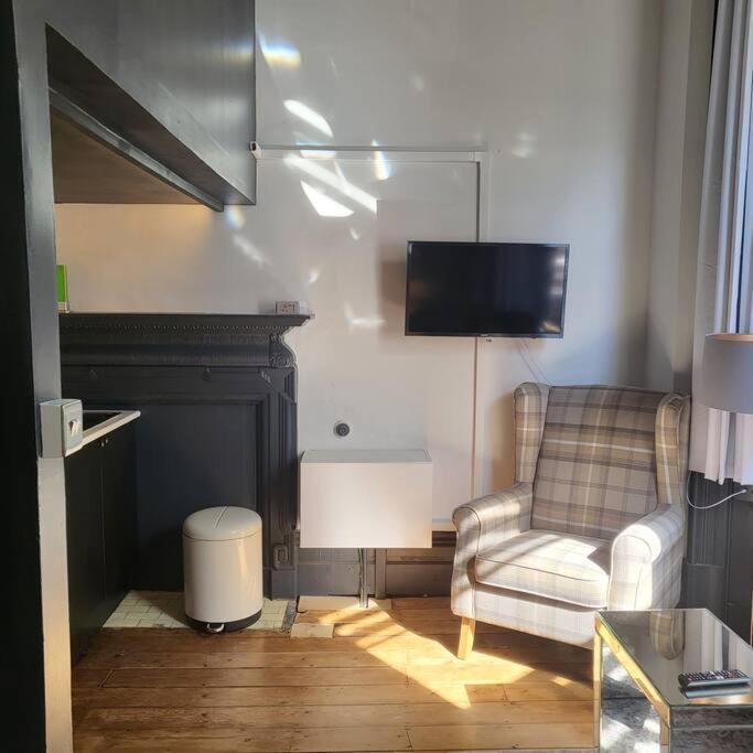 21 Mini Loft - Great Location - Comfy King Size Bed *