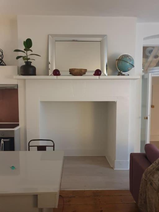 2 Spacious And Quiet One Bed In Central With Free Parking * Brighton