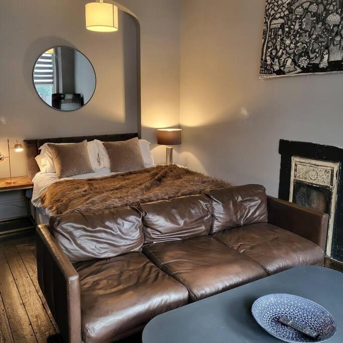 Elegant Studio In - 5 Min Walk To - 10 Min To Apartment