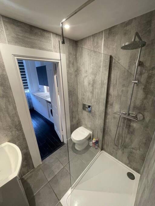 Elegant Studio In - 5 Min Walk To - 10 Min To Apartment *