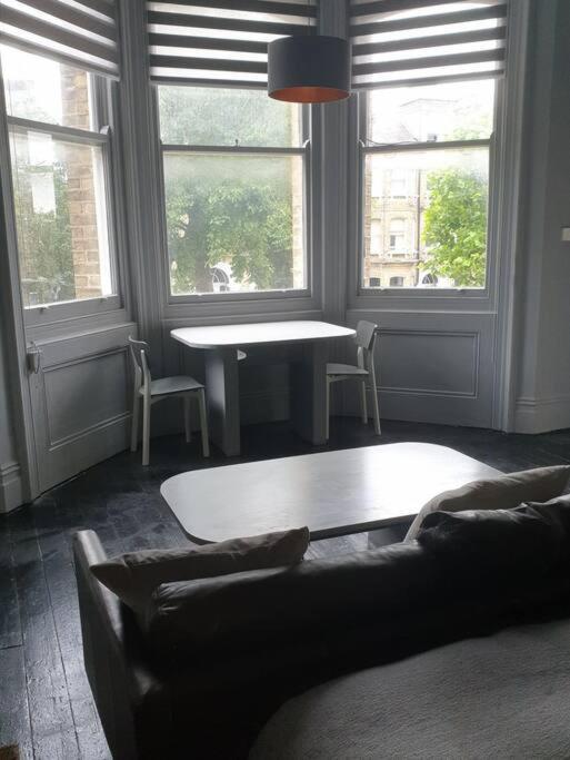 Elegant Studio In - 5 Min Walk To - 10 Min To * Brighton