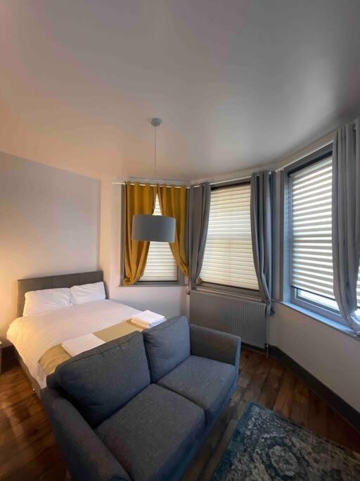 Apartment 1 Comfortable Studio Brighton