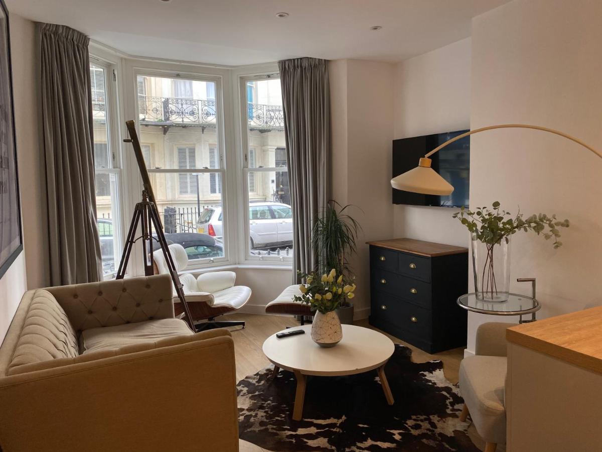 Contemporary By Salt Life Apartment *