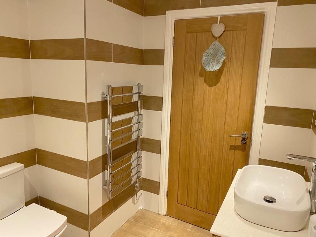 Holiday home Bevendean Hut - Modern 5 Bedroom House, With Parking Brighton