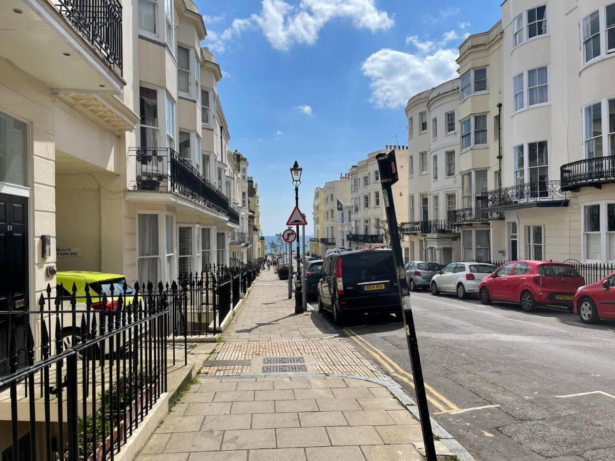 Apartment Entire 2 Bed Flat With Garden, Located Near Beach