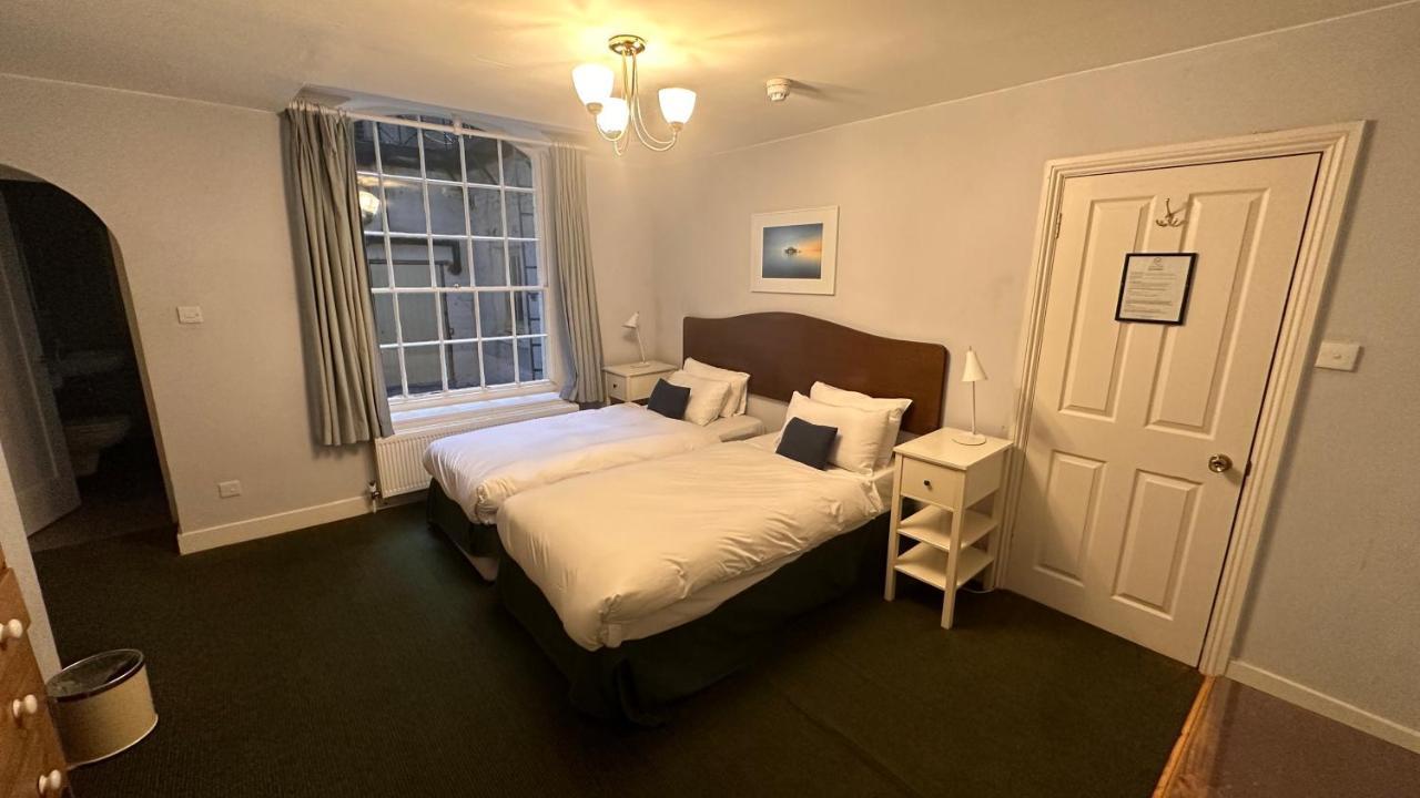House Bed & Breakfast