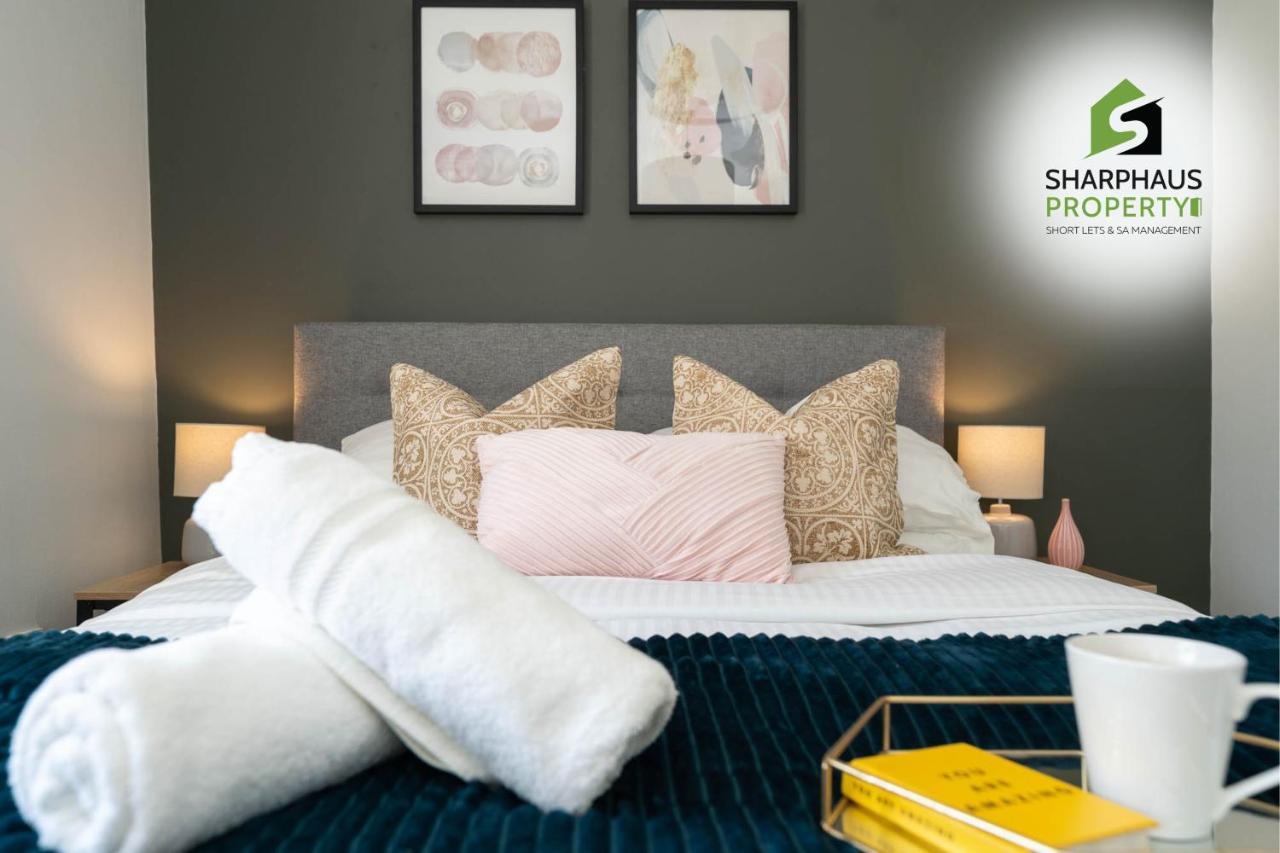 Holiday home Beautiful 3 Bed House That Sleeps 6 Guests With Courtyard & Free Parking By Sharphaus Short Lets & Serviced Management Brighton