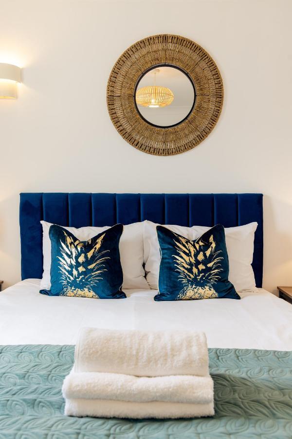 Flash Sale Free Parking I Next To I 2 Bedroom Mews House *